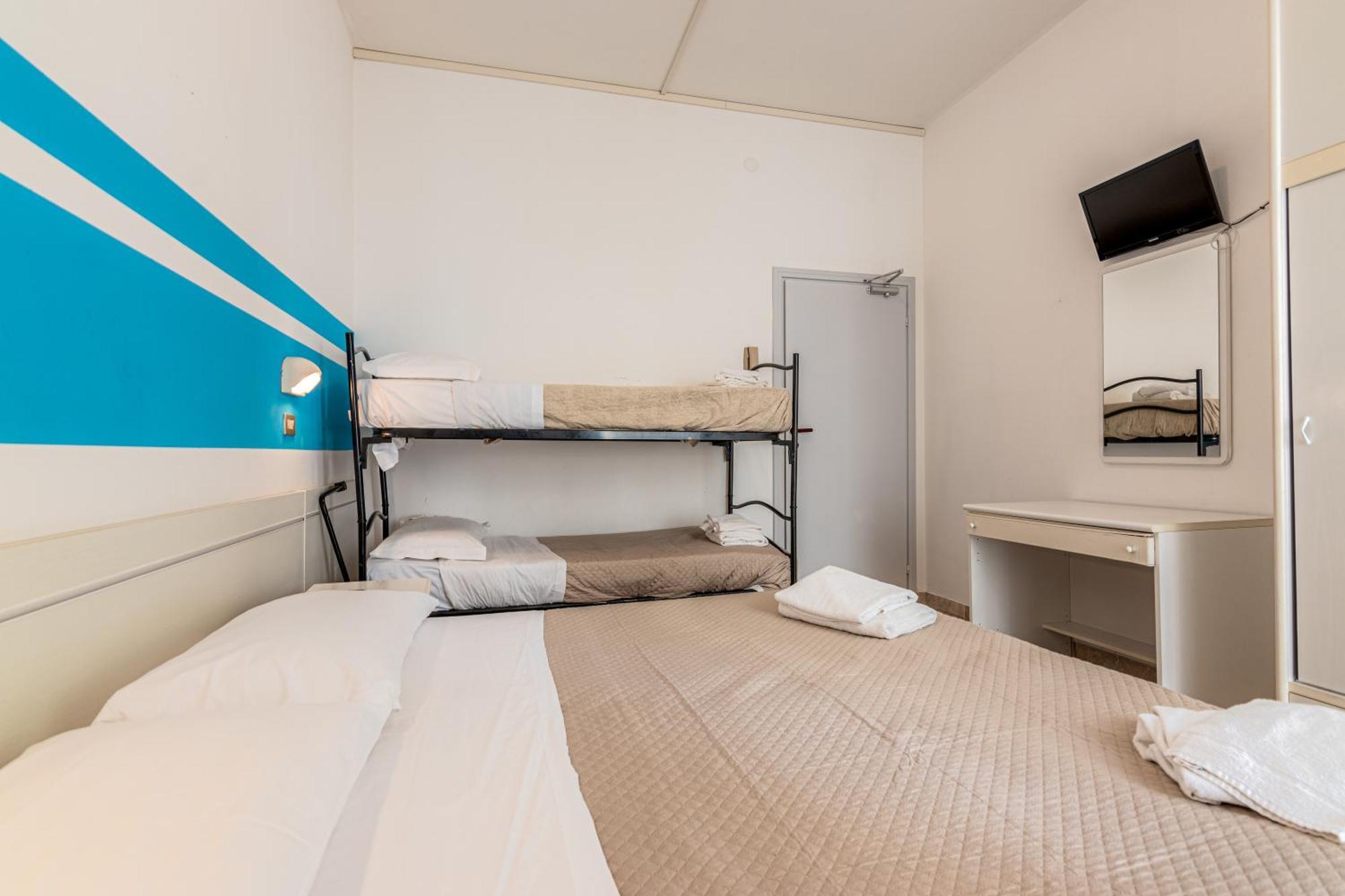 רימיני Hotel Serafini מראה חיצוני תמונה