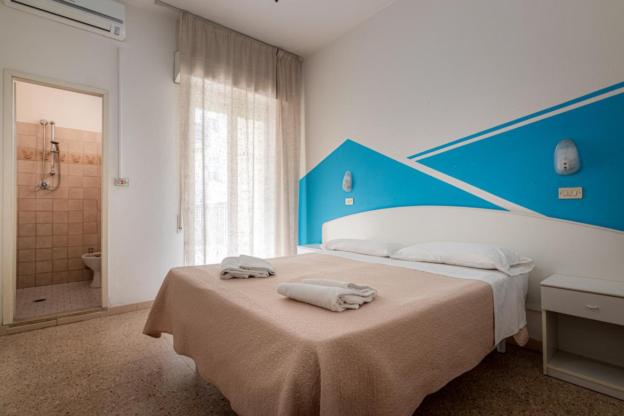 רימיני Hotel Serafini מראה חיצוני תמונה