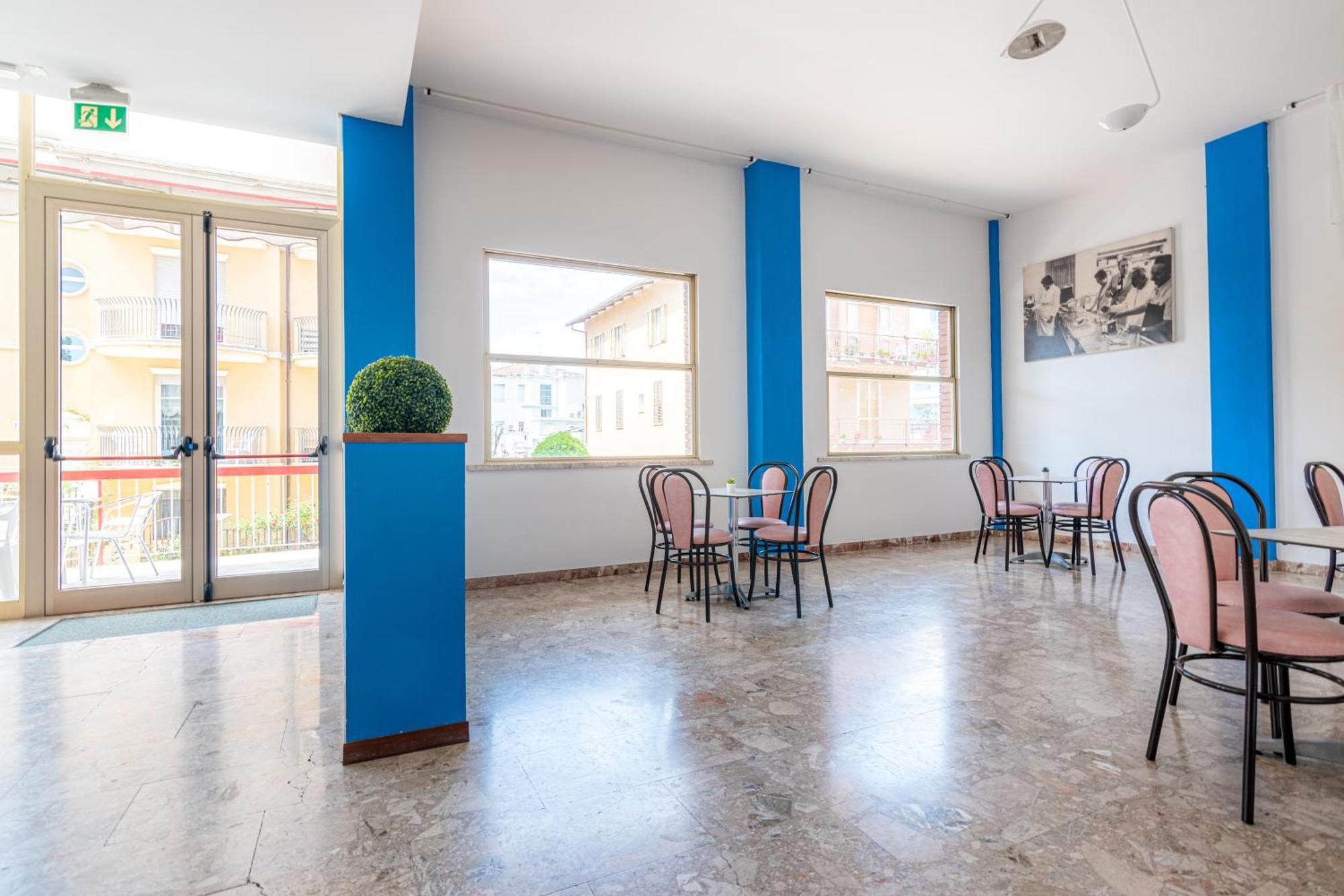 רימיני Hotel Serafini מראה חיצוני תמונה