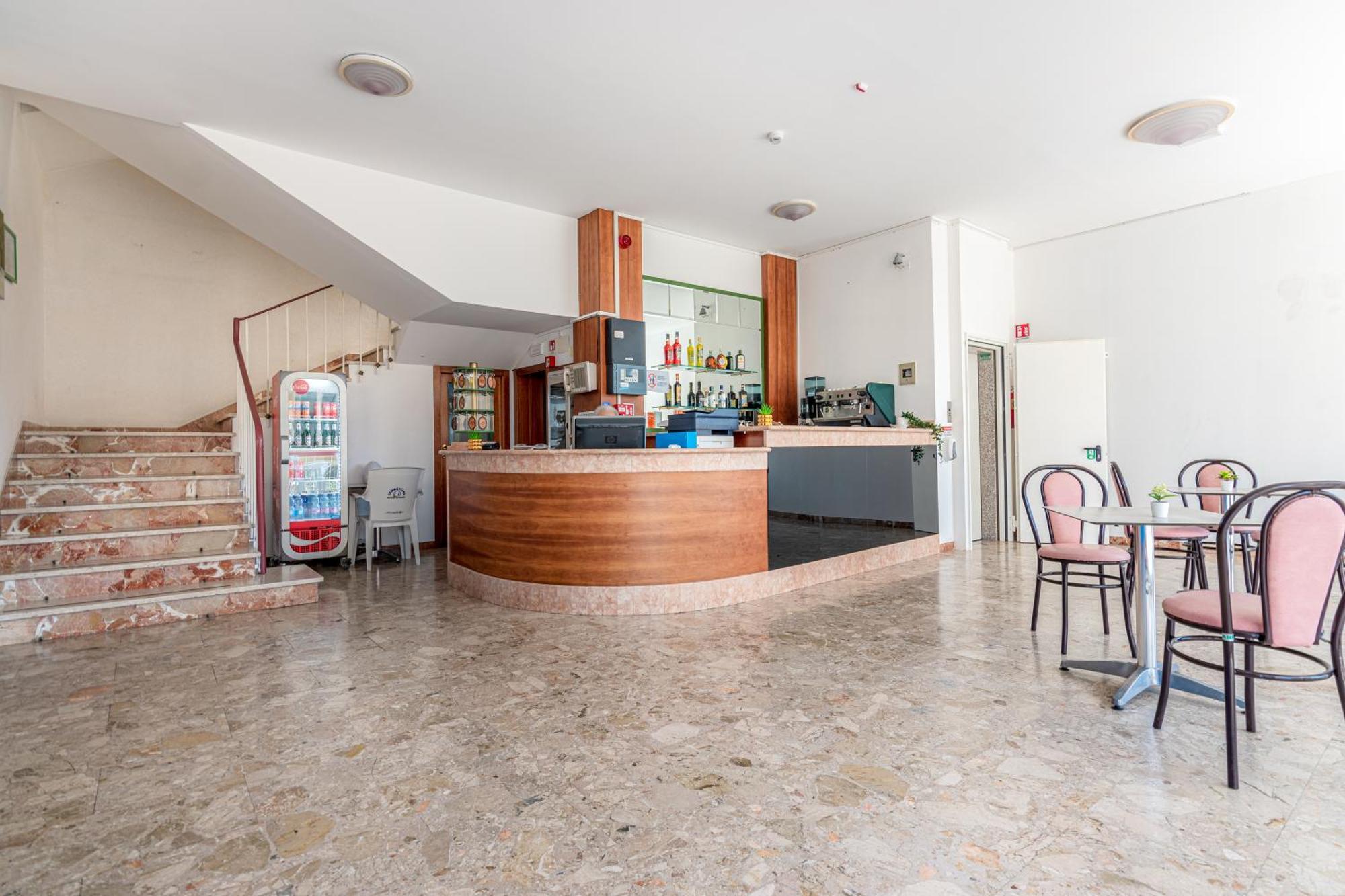 רימיני Hotel Serafini מראה חיצוני תמונה